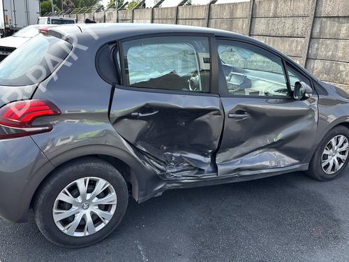 Right headlight PEUGEOT 208 I (CA_, CC_) 1.5 BlueHDI 100 | BP31976490C29 