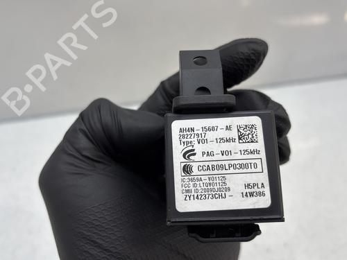 Used Card reader Card reader VOLVO V40 Hatchback (525) D2 (114 hp) 32728766 32728766