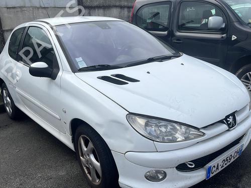 Fuse box PEUGEOT 206 Hatchback (2A/C) 2.0 HDI 90 | BP23903969E1 