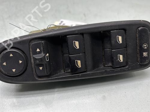 Used Left front window switch CITROËN C4 Picasso I MPV (UD_) 1.6 HDi (109 hp) 29039487