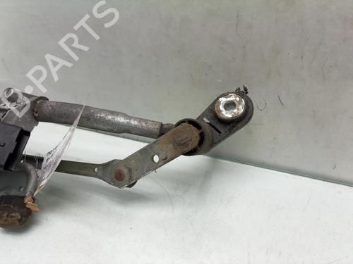 front-wiper-motor-renault-clio-iii-br01-cr01-2005-2006-2007-2008-2009-2010-2011-2012-2013-2014-39653858 main image