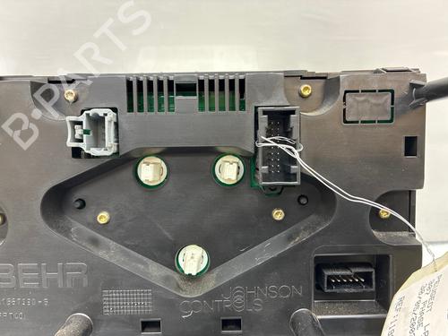 Used Climate control Climate control PEUGEOT 307 Break (3E) 1.6 16V (109 hp) 34243024 34243024