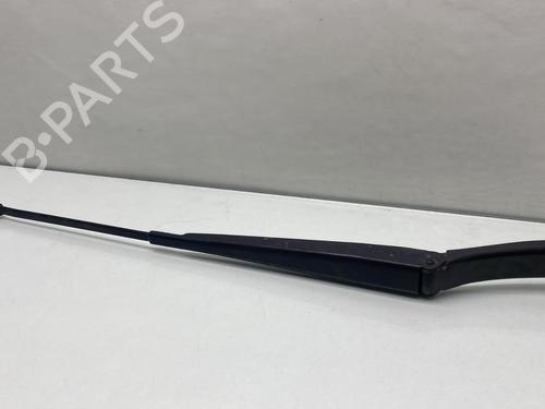 Used Front windshield wiper arm VW TOURAN (1T1, 1T2) 1.9 TDI (90 hp) 24638388