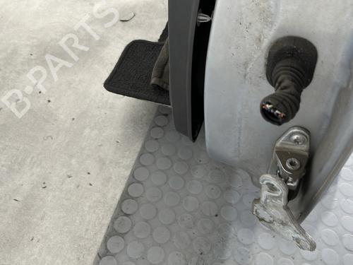 Dør venstre foran MITSUBISHI COLT VI (Z3_A, Z2_A) 1.3 (Z21A) | BP26976144C2 