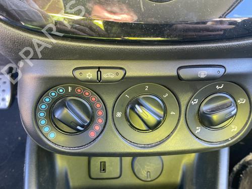 Right tailgate light OPEL CORSA E (X15) 1.4 (08, 68) | BP39902088C80 - Image 32