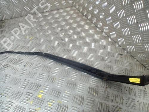 Used Front windshield wiper arm KIA SPORTAGE II (JE_, KM_) 2.0 CRDi (140 hp) 20025399
