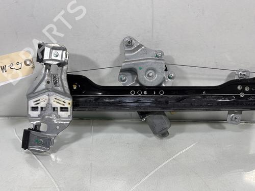 BP30198906C23 main image