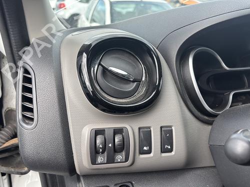 Interior handle RENAULT TRAFIC III Van (FG_) 1.6 dCi 125 (FGMH) | BP39902723I7 - Image 20