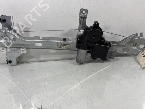 Rudehejsemekanisme venstre bagtil PEUGEOT 5008 (0U_, 0E_) 1.6 HDi (114 hp) 29968465