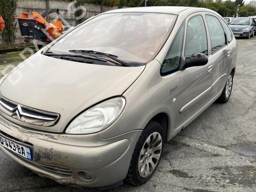 Left headlight CITROËN XSARA PICASSO (N68) 2.0 HDi | BP24197758C28 