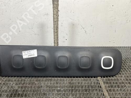 Used Door moulding trim CITROËN C3 III (SX) 1.2 PureTech 82 (83 hp) 31300800