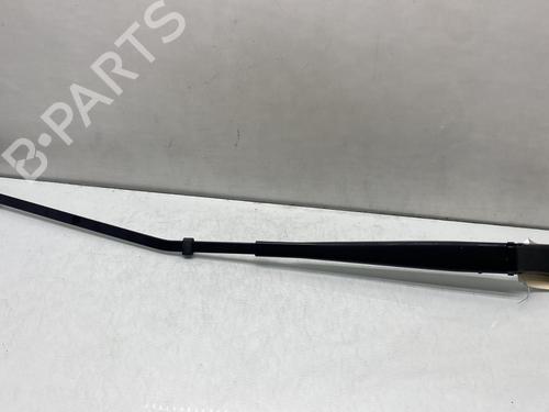 Used Front windshield wiper arm Front windshield wiper arm PEUGEOT 5008 II (MC_, MJ_, MR_, M4_) 1.5 BlueHDi 130 (MCYHZJ, MCYHZR, MCYHZX) (131 hp) 30125928 30125928