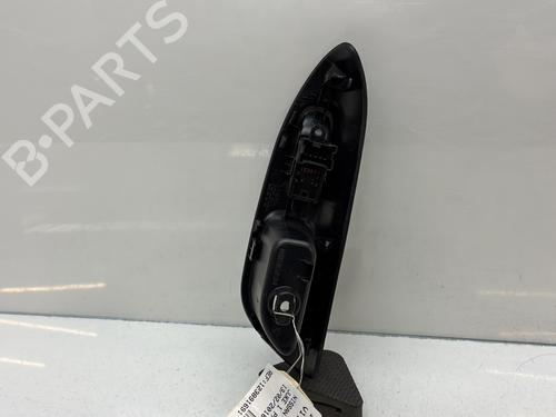 Mando elevalunas trasera derecho Mando elevalunas trasera derecho NISSAN JUKE (F15) 1.2 DIG-T (115 hp) 34243361 34243361