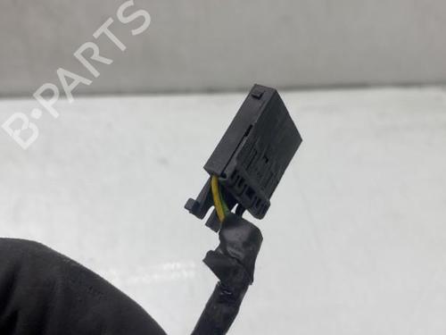 Left mirror OPEL ZAFIRA / ZAFIRA FAMILY B (A05) 1.9 CDTI (M75) | BP21960897C26 