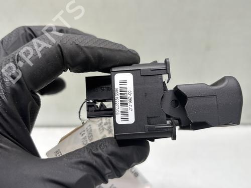 Switch CITROËN C4 Picasso I MPV (UD_) 2.0 i 16V | BP30932943I30