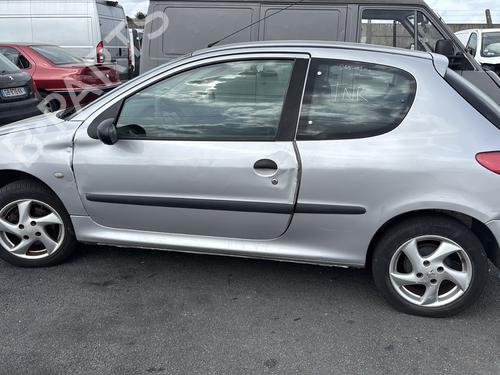 Frontplade/Frontkurv PEUGEOT 206 Hatchback (2A/C) 2.0 HDI 90 | BP30887650C72