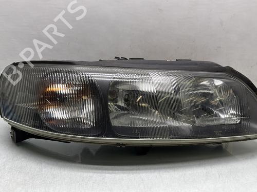 Used Right headlight VOLVO V70 II (285) 2.4 D (131 hp) 31976494