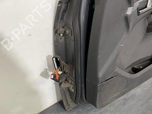 Right front door VW TOURAN (1T1, 1T2) 2.0 TDI | BP21955099C3 