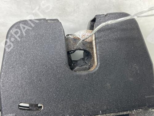 Used Tailgate lock Tailgate lock PEUGEOT 2008 I (CU_) 1.2 VTi (82 hp) 35897131 35897131