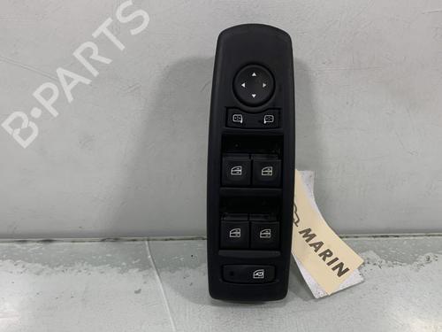 Used Left front window switch RENAULT LAGUNA III (BT0/1) 2.0 dCi (BT07, BT0J, BT14, BT1A, BT1S) (131 hp) 30890523