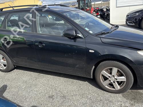Switch HYUNDAI i30 Estate (FD) 1.6 CRDi | BP35938698I30 - Image 19