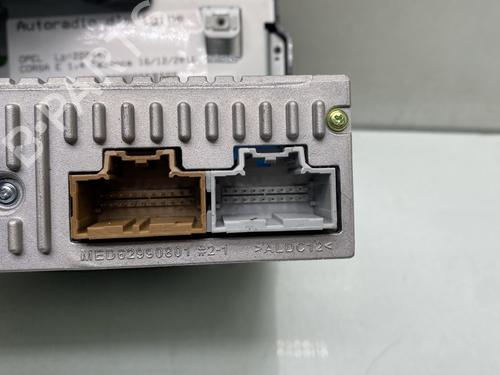 Used Radio Radio OPEL CORSA E (X15) 1.4 (08, 68) (90 hp) 31281703 31281703