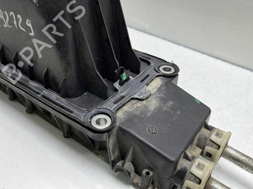 Used Gear lever RENAULT CLIO III Grandtour (KR0/1_) 1.5 dCi (KR0G) (68 hp) 21590654