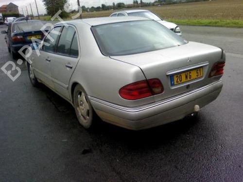 Grille MERCEDES-BENZ E-CLASS (W210)  | BP19987348C40 