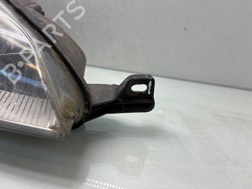 right-headlight-peugeot-407-coupe-6c_-2005-24666867 main image