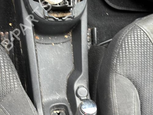 Fuse box CITROËN C3 II (SC_) 1.4 HDi 70 (SC8HZC, SC8HR0, SC8HP4) | BP28519819E1  - Image 10