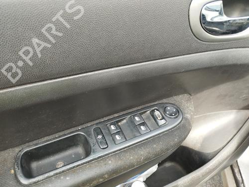 Left front window switch PEUGEOT 307 Break (3E) 2.0 HDI 110 | BP37279667I27 - Image 18