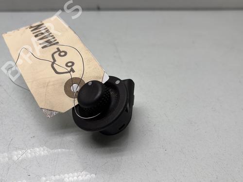 Spejlkontakt RENAULT TWINGO III (BCM_, BCA_) 1.0 SCe 70 (BCMB) (69 hp) 32413323