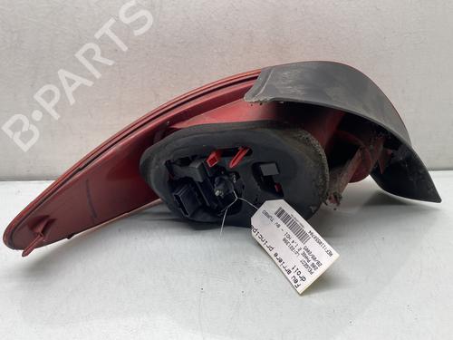Høyre baklys PEUGEOT 206 Hatchback (2A/C) 1.4 HDi eco 70 | BP28282355C35 