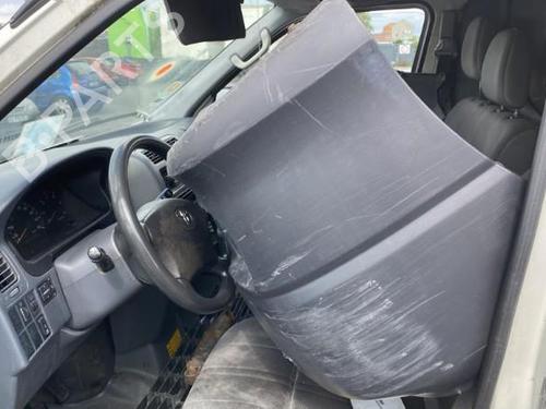 Front right lock TOYOTA HIACE IV Van (__H1_, __H2_) 2.5 D-4D (KLH12, KLH22) | BP19949327C97 
