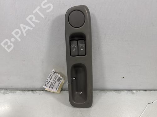 Used Left front window switch Left front window switch RENAULT TWINGO I (C06_) 1.2 (C066, C068) (58 hp) 33014978 33014978