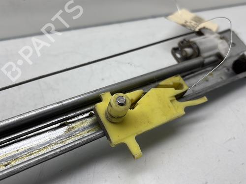 front-right-window-mechanism-nissan-primastar-van-x83-2002-28568996 main image