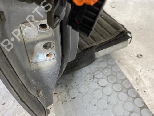 right-front-door-vw-jetta-iii-1k2-2004-2005-2006-2007-2008-2009-2010-2011-2012-2013-27355806 main image