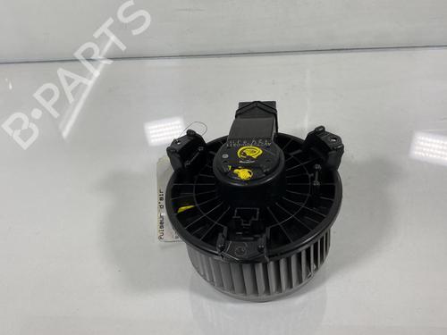 Used Heater blower motor Heater blower motor SUZUKI SWIFT III (MZ, EZ) 1.3 DDiS (RS413D) (69 hp) 20011997 20011997