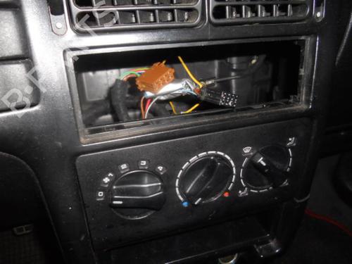 Front left lock SEAT IBIZA II (6K1) 1.4 i | BP20033925C98 