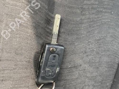 Left taillight PEUGEOT 407 (6D_) 1.6 HDi 110 (6D9HZC, 6D9HYC) | BP21962326C34 