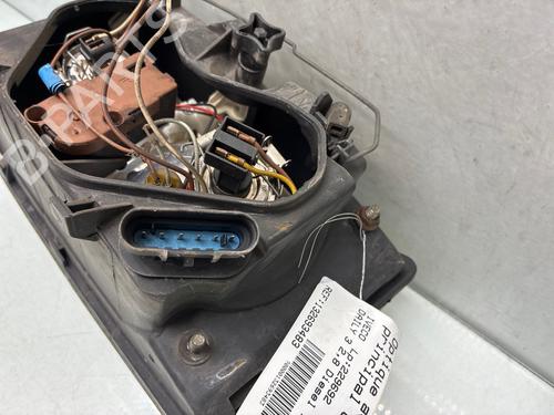 Used Right headlight Right headlight IVECO DAILY III Van 35 S 11 V,35 C 11 V (106 hp) 40066695 40066695