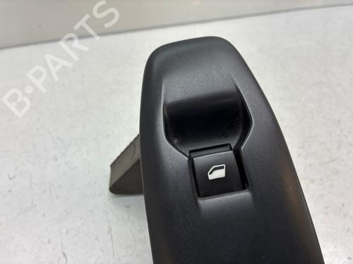 Used Right front window switch Right front window switch 38598830 38598830