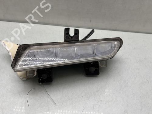Used Right daytime light Right daytime light RENAULT CAPTUR I (J5_, H5_) 0.9 TCe 90 (90 hp) 33238409 33238409