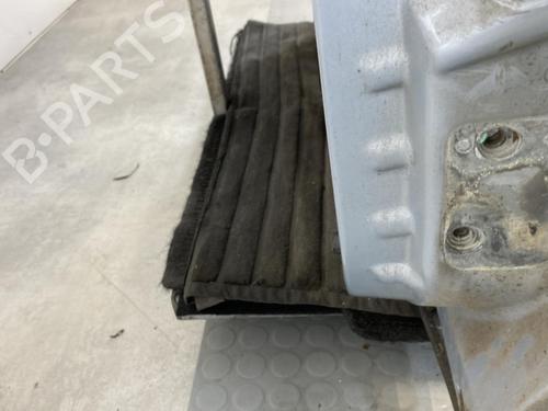 Used Left front door VW PASSAT B5.5 (3B3) 2.0 (115 hp) 25261836