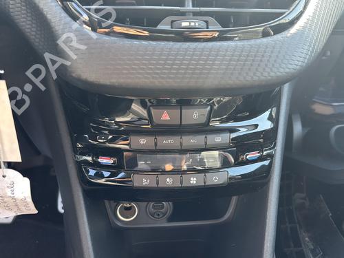 Left front door PEUGEOT 208 I (CA_, CC_) 1.2 THP 110 | BP29339899C2 