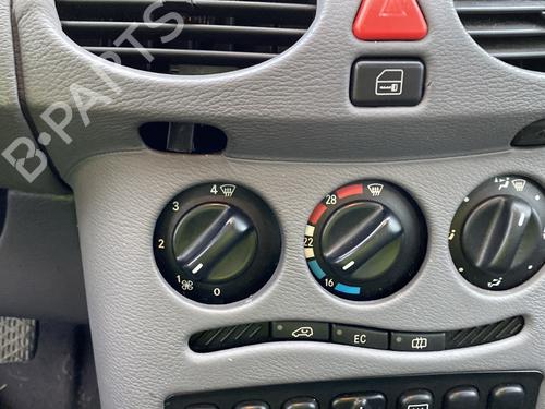 Left headlight MERCEDES-BENZ A-CLASS (W168) A 170 CDI (168.008) | BP31646691C28 