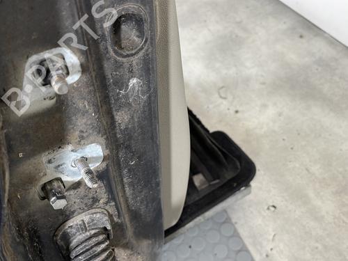 Right front door RENAULT CLIO III (BR0/1, CR0/1) 1.2 16V (BR0P, CR0P) | BP31881088C3