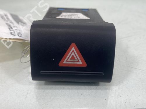 Used Warning switch Warning switch VW FOX Hatchback (5Z1, 5Z3, 5Z4) 1.2 (55 hp) 32495788 32495788