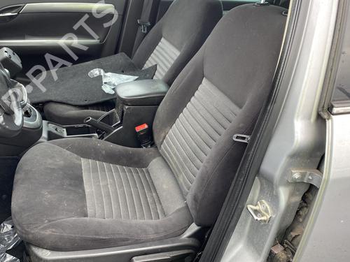 Left mirror FIAT CROMA (194_) 1.9 D Multijet (194AXC1B, 194AXC12) | BP24407207C26 