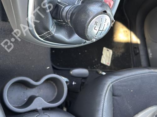 Front windshield wiper arm RENAULT SCÉNIC II (JM0/1_) 1.5 dCi (JM1E, JM16) | BP32297152C143 